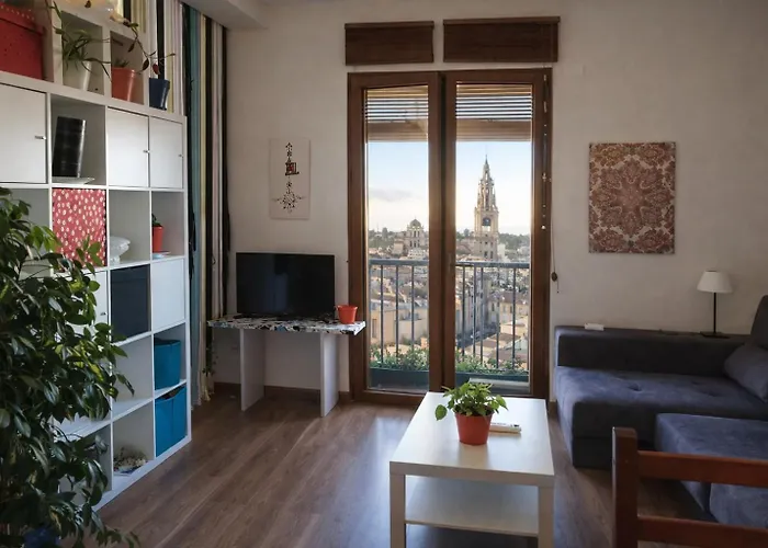 Prana Junto Al Alcazar En Pleno Centro Historico