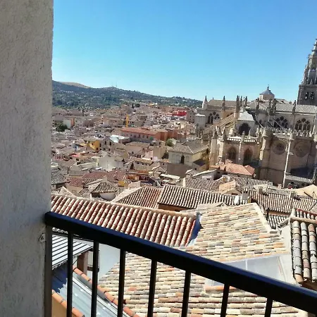 Prana Junto Al Alcazar Apartment